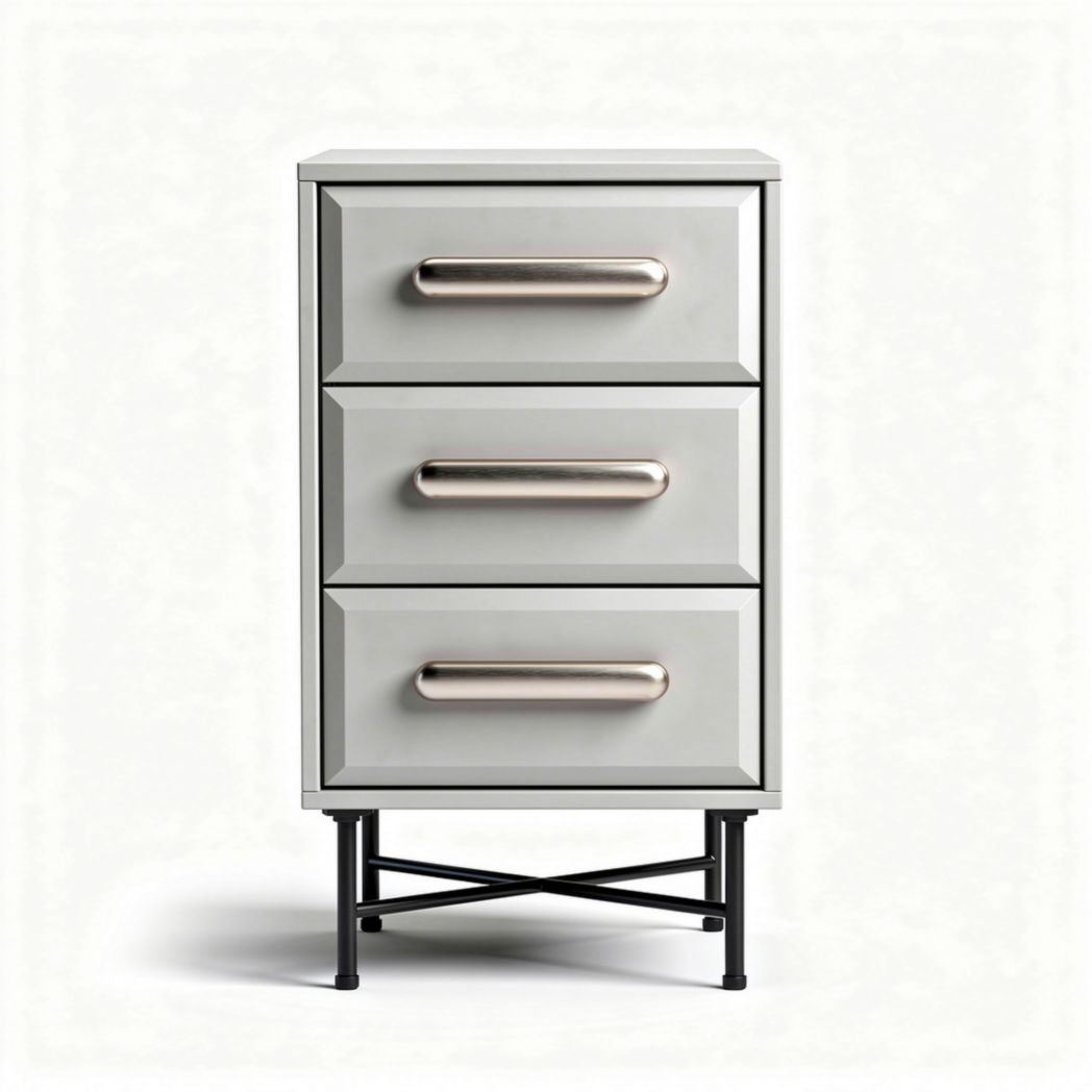 grijs nachtkastje met 3 lades en metalen handvatten 45 x 30 x 70cm